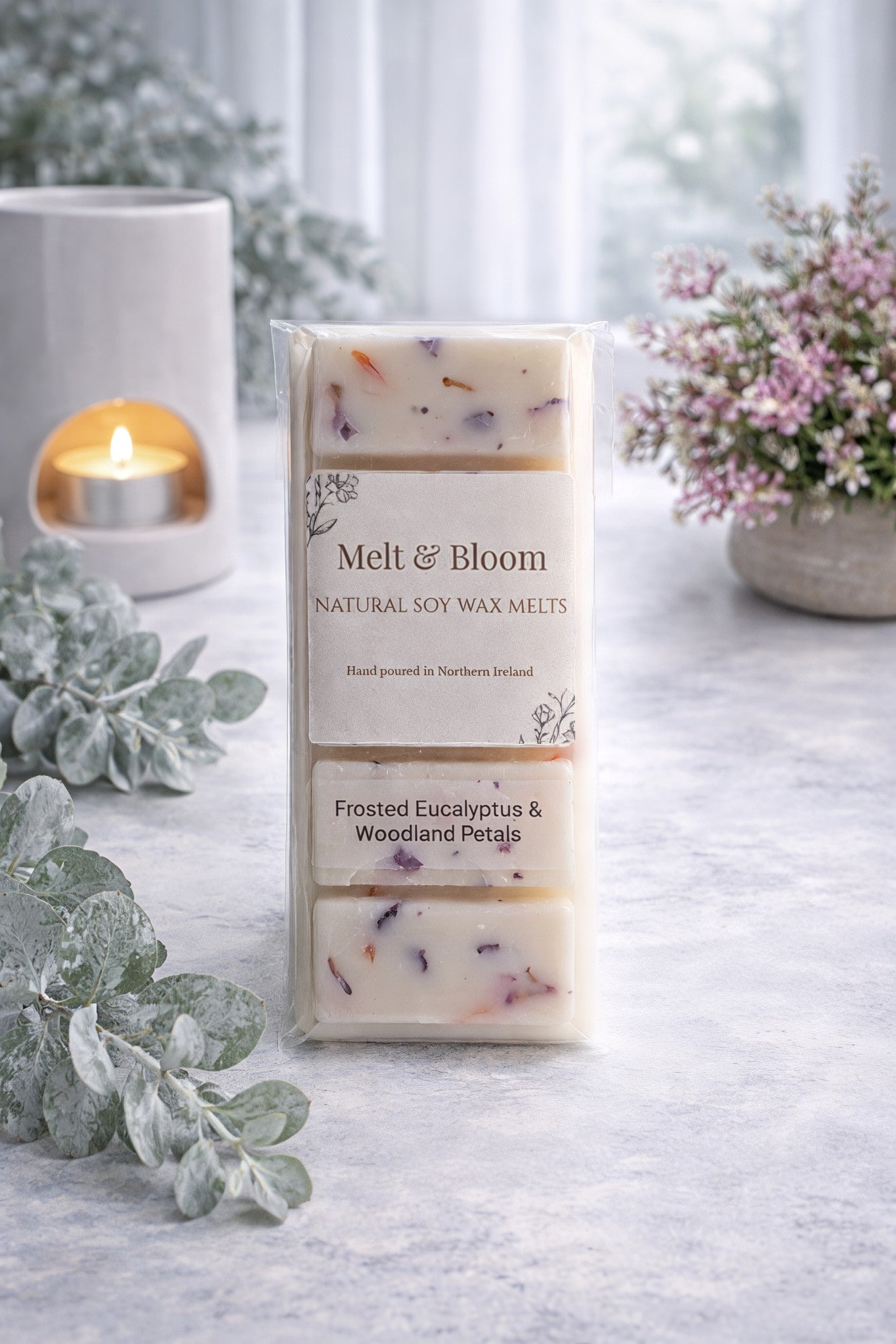 Frosted Eucalyptus & Woodland Petals Botanical Snap Bar